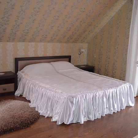 Hotel Fiyesta Starokostyantyniv Εξωτερικό φωτογραφία