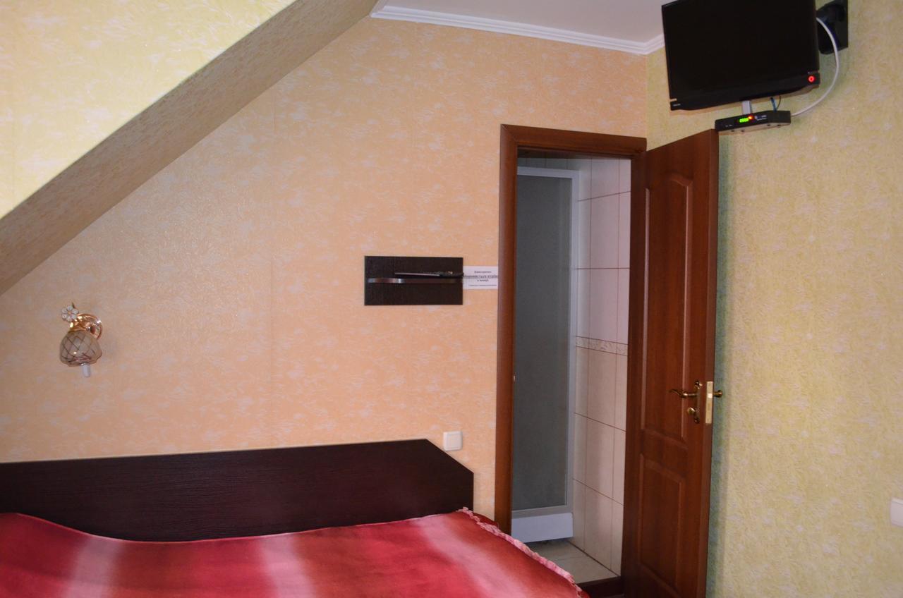 Hotel Fiyesta Starokostyantyniv Εξωτερικό φωτογραφία