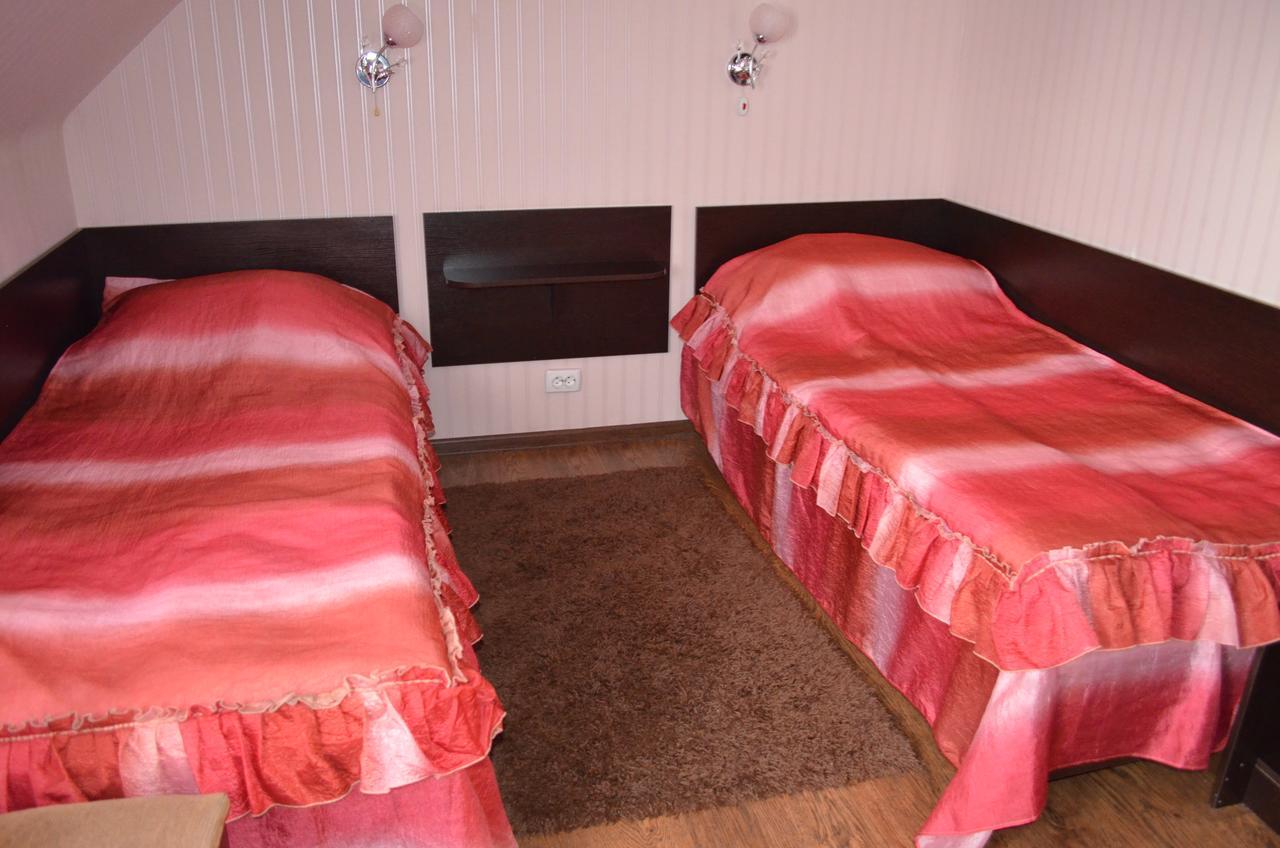 Hotel Fiyesta Starokostyantyniv Εξωτερικό φωτογραφία