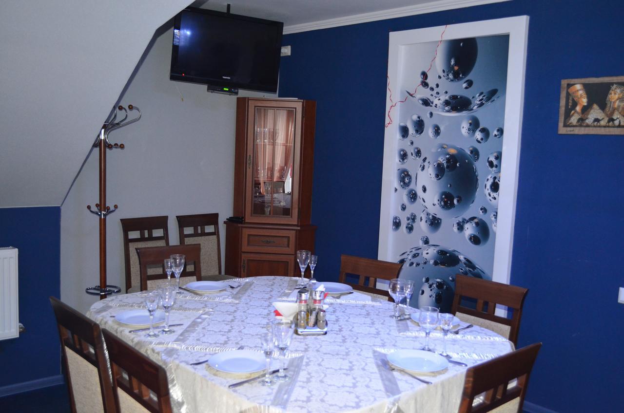Hotel Fiyesta Starokostyantyniv Εξωτερικό φωτογραφία